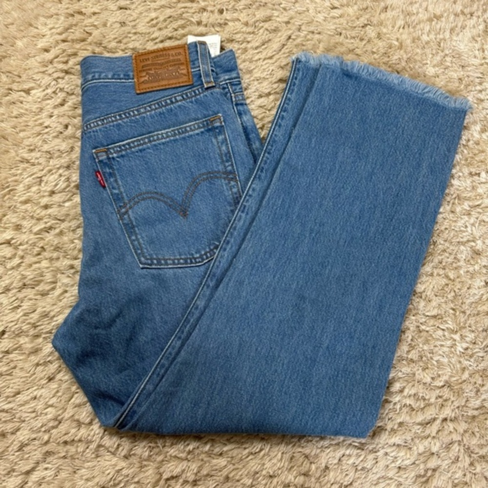 Levis womens wedgie straight jeans size W27/L26